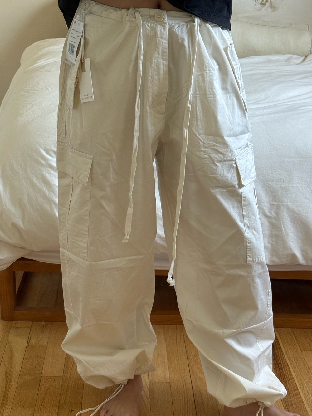 NWT Good American Parachute Cargo Pants - Picture 9 of 11